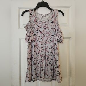 Elle Pink and White Patterned Top S